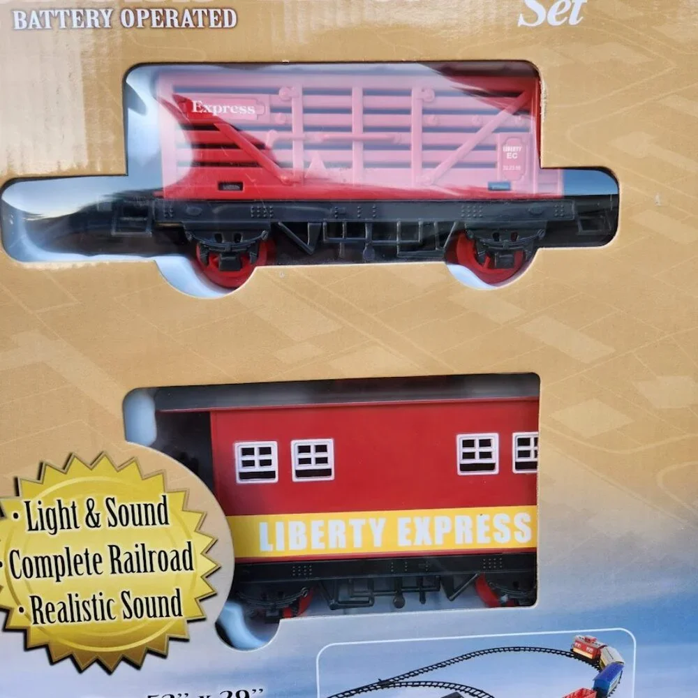NEW Christmas Train Set 6 Car Locomotive Electronic Train Set Battery Operated L